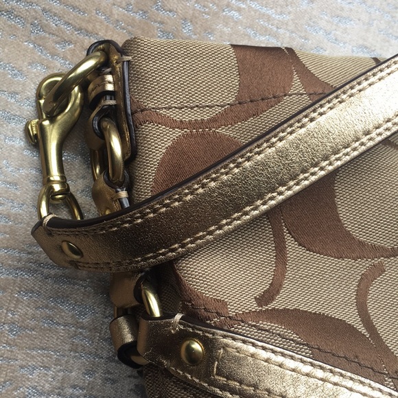 Coach Brown & Gold Shoulder Purse - Picture 5 of 6